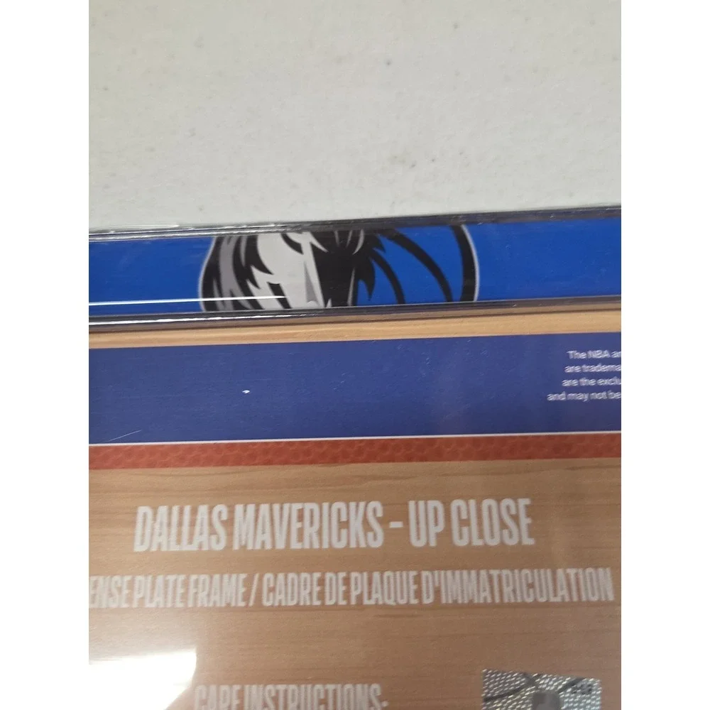 NBA Dallas Mavericks Up Close Chrome License Plate Frame NWT